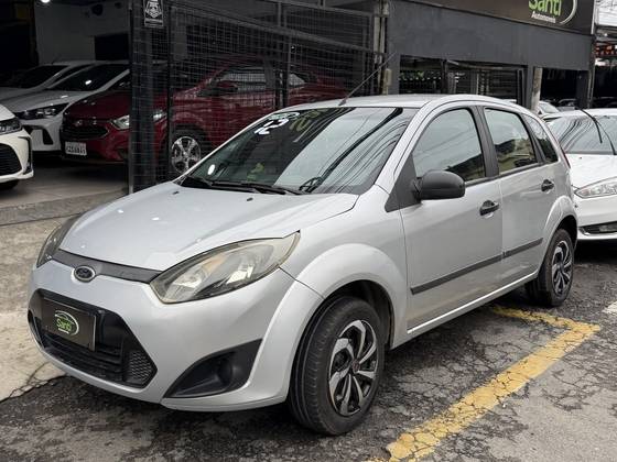 FORD FIESTA 1.0 ROCAM HATCH 8V FLEX 4P MANUAL FORD FIESTA 1.0 ROCAM HATCH 8V FLEX 4P MANUAL